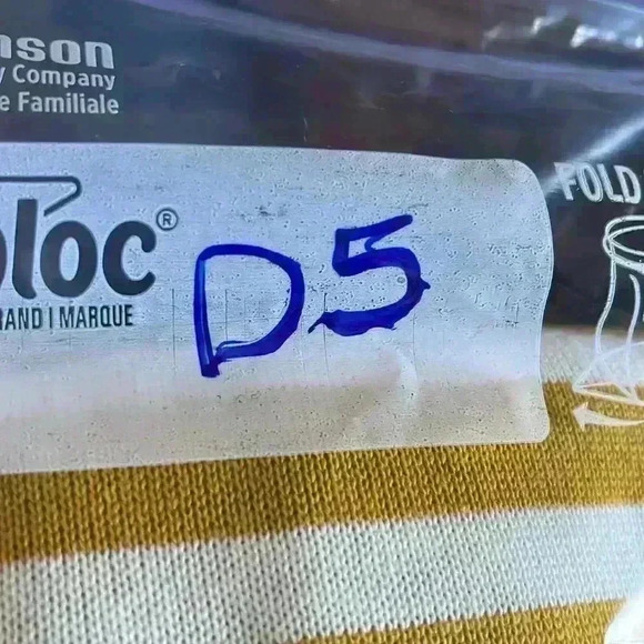 DE Collection Womens Sweater Gray/Gold M Stripes Crew Pullover Elbow Patches EUC - Picture 9 of 9